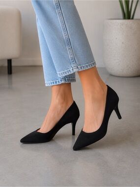 Ellen Tracy Nadie Black Heel